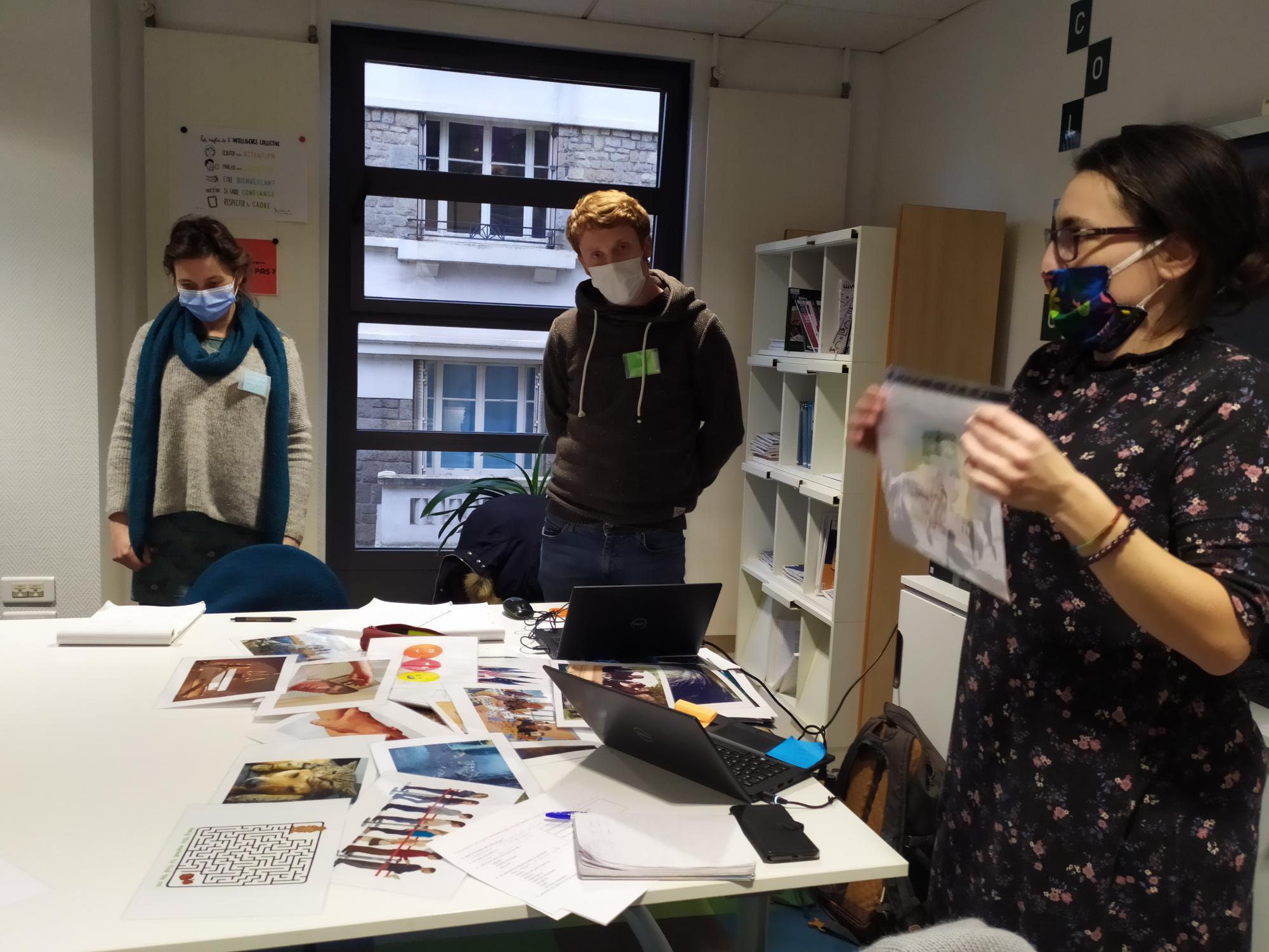 Coucou-caché dinosaures - Association ALLÉE - Agissons en Laïcité pour des  Loisirs ludiques et Éducatifs Ensemble